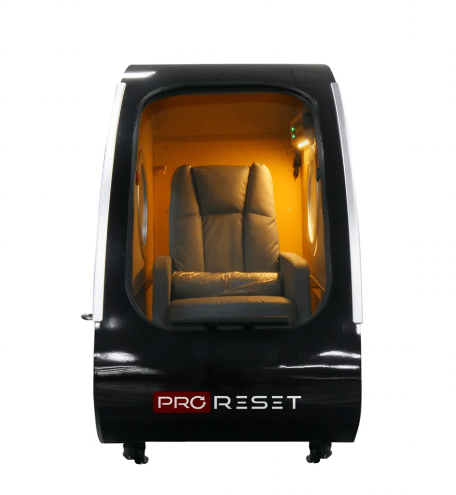Adjustable seated hyperbaric lounge for wellness, recovery, and anti-aging