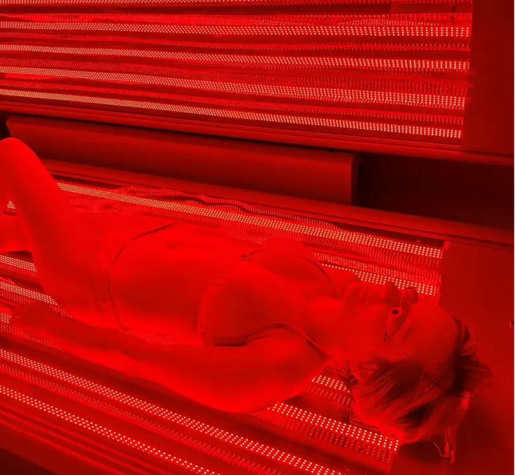 Zerava full-body red light therapy pod with 360-degree photobiomodulation technology
